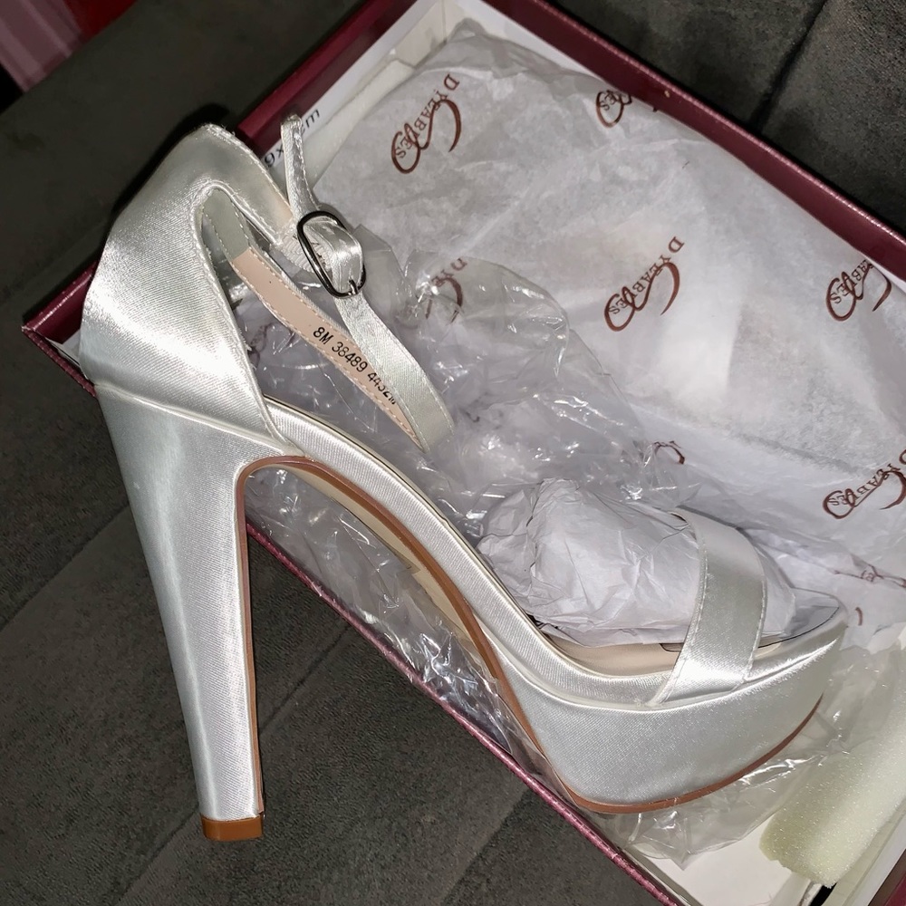 Silver Pump Heel